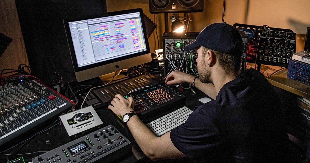 How to Stay Inspired in Music Production