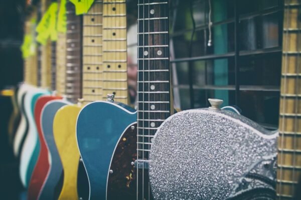 Music Composition vs. Songwriting: What’s the Difference?